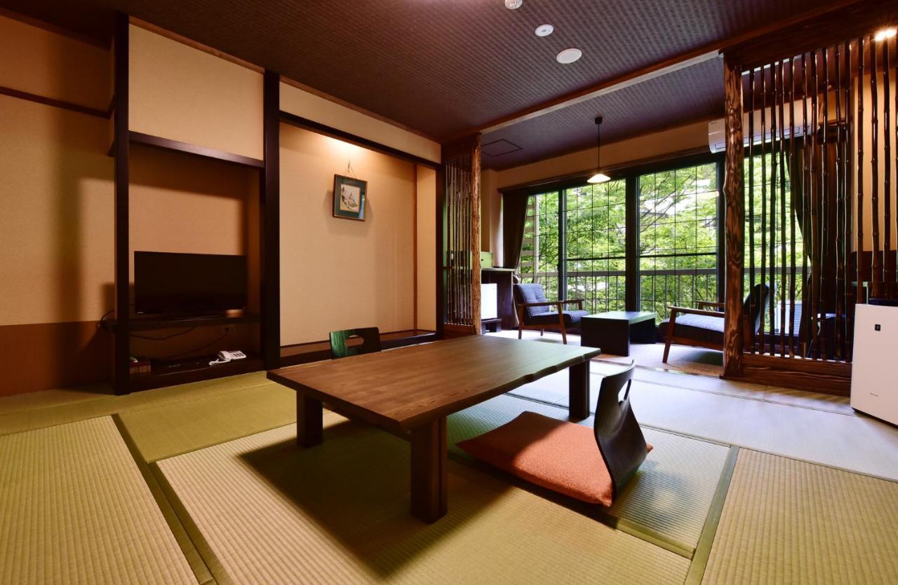 Hotel Kutsurogijyuku Shintaki Aizuwakamacu Exteriér fotografie