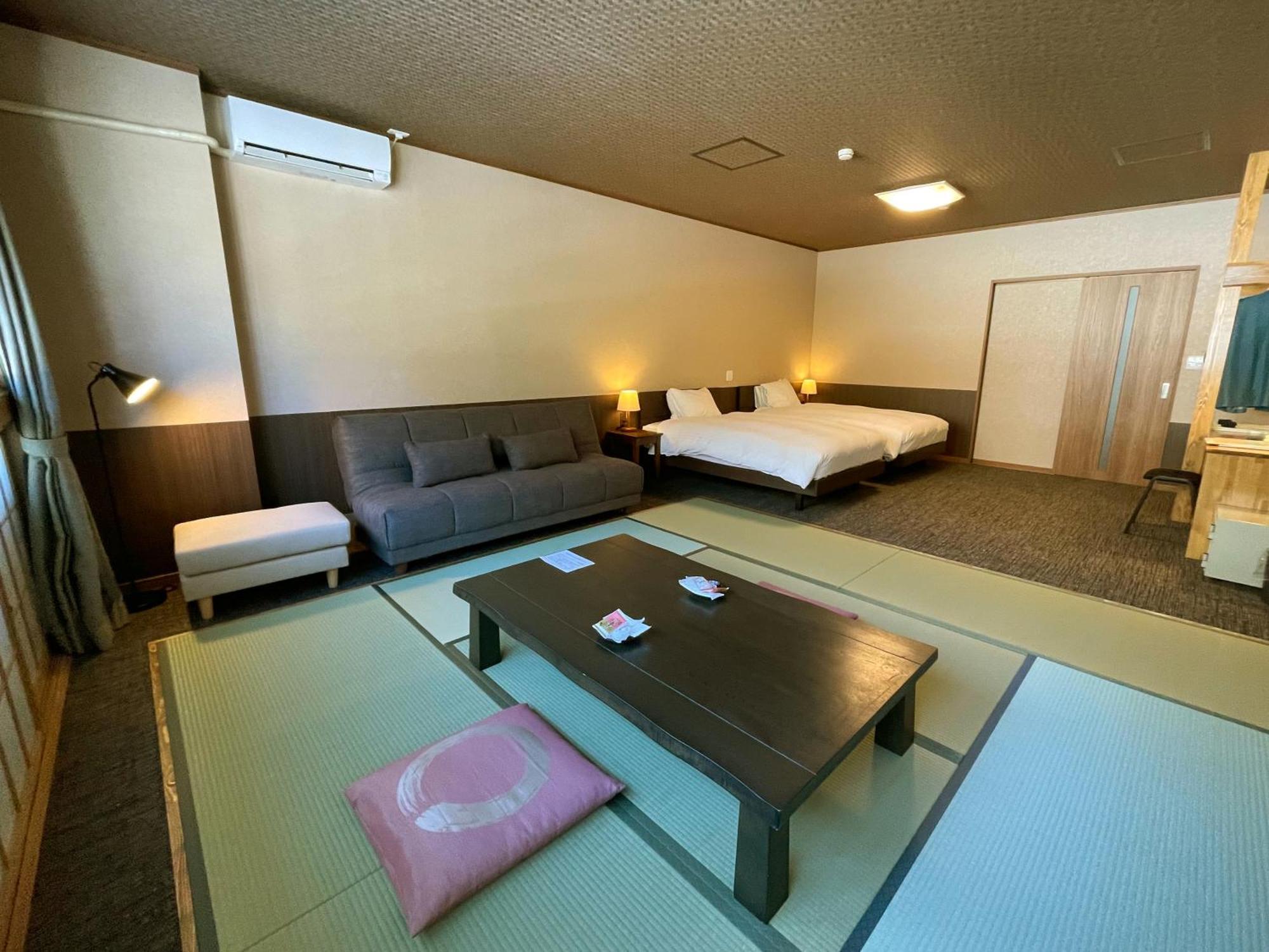 Hotel Kutsurogijyuku Shintaki Aizuwakamacu Exteriér fotografie